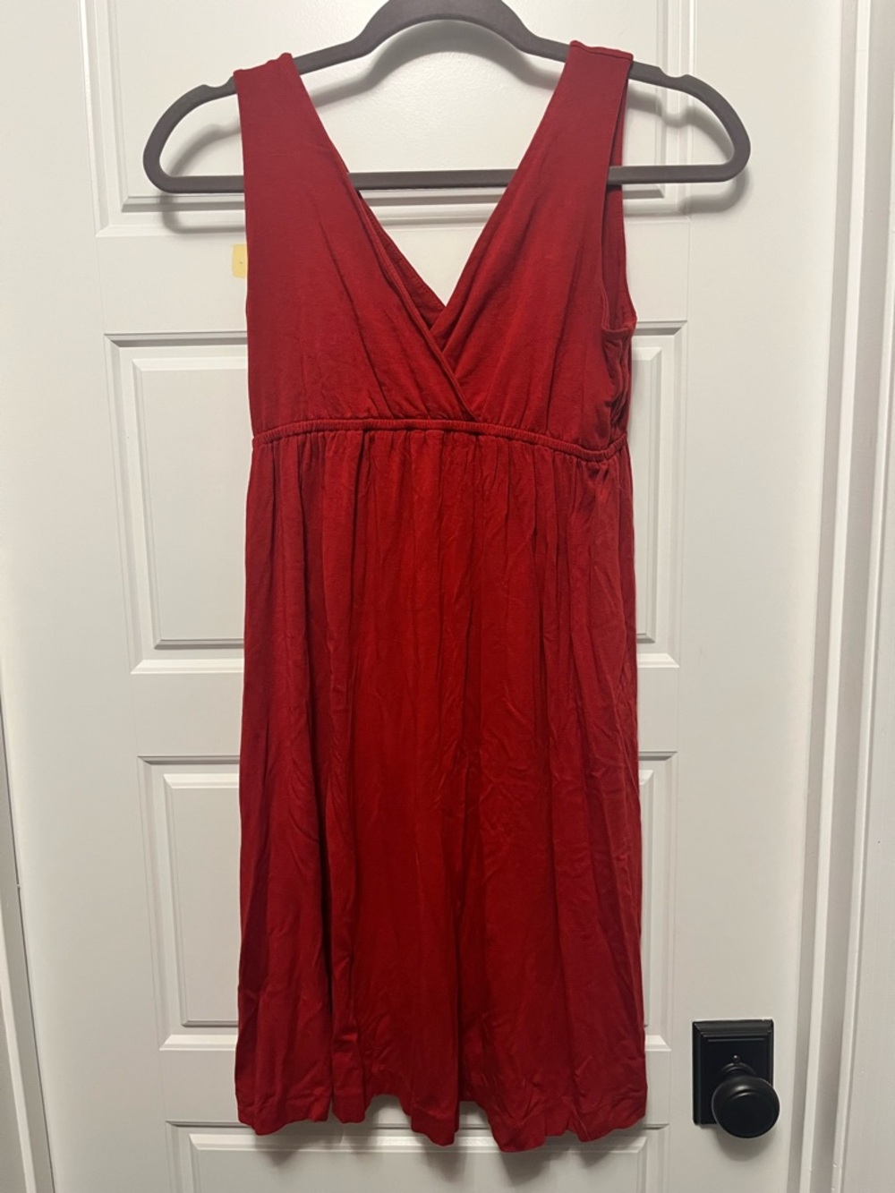 New York & Company Red V-Neck Sleeveless Midi Dress